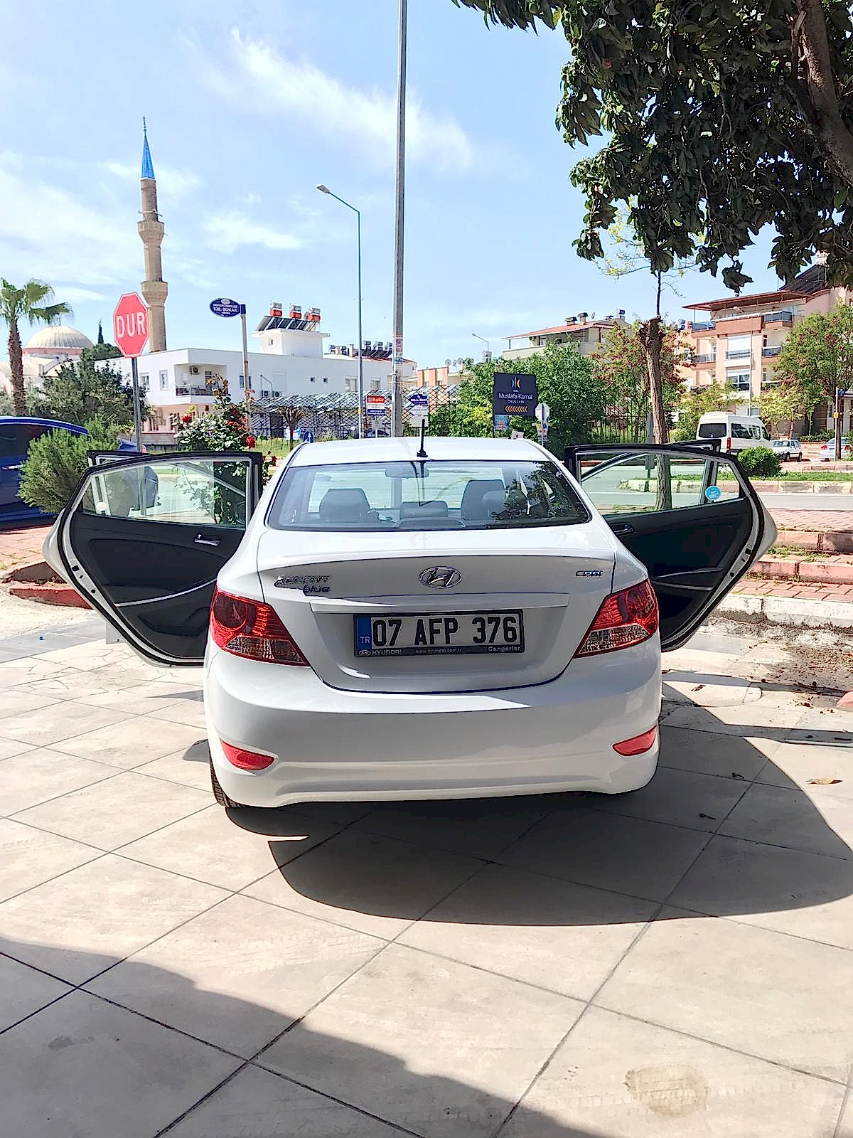 Hyundai Accent Blue в аренду в Анталии