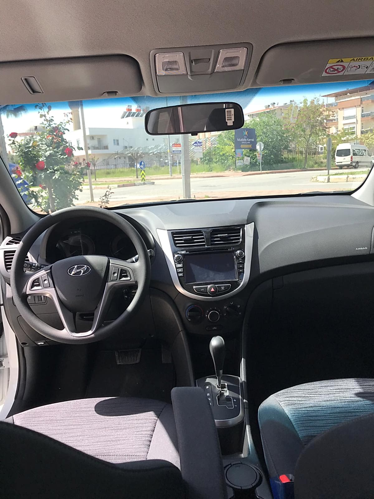 Hyundai Accent Blue в аренду в Анталии