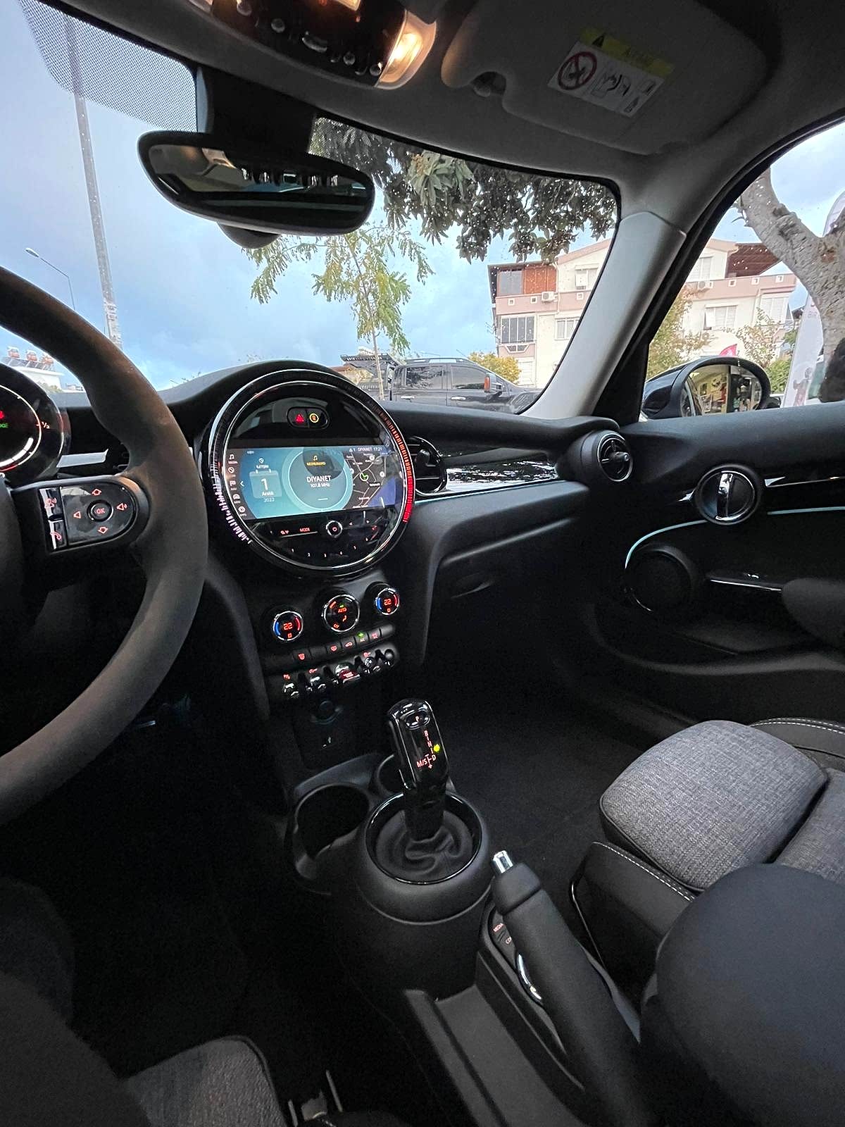 Antalya Kiralık Mini Cooper