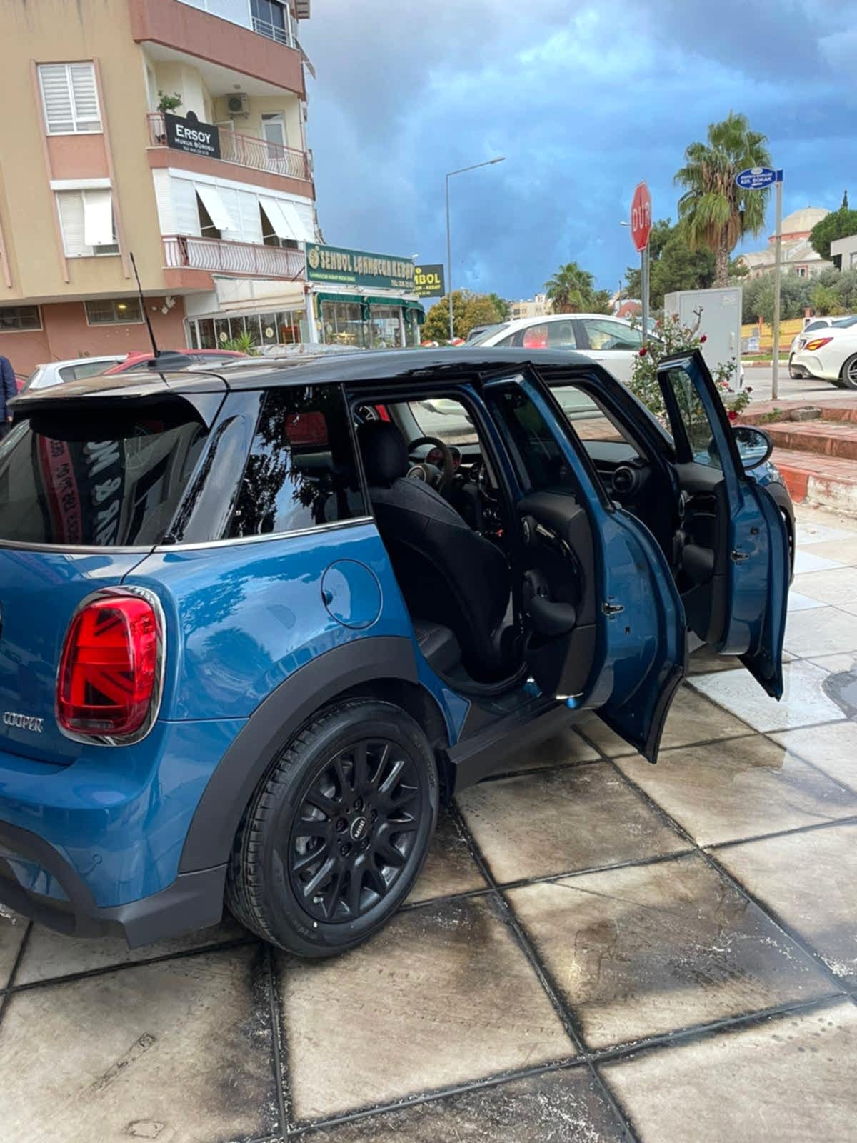Antalya Kiralık Mini Cooper
