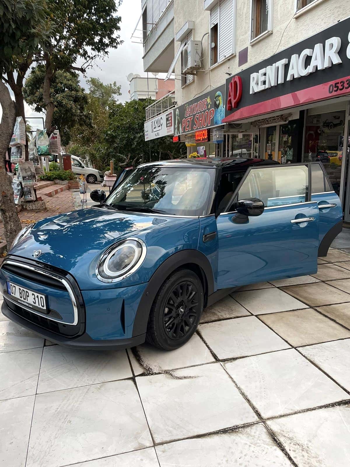 Antalya Kiralık Mini Cooper