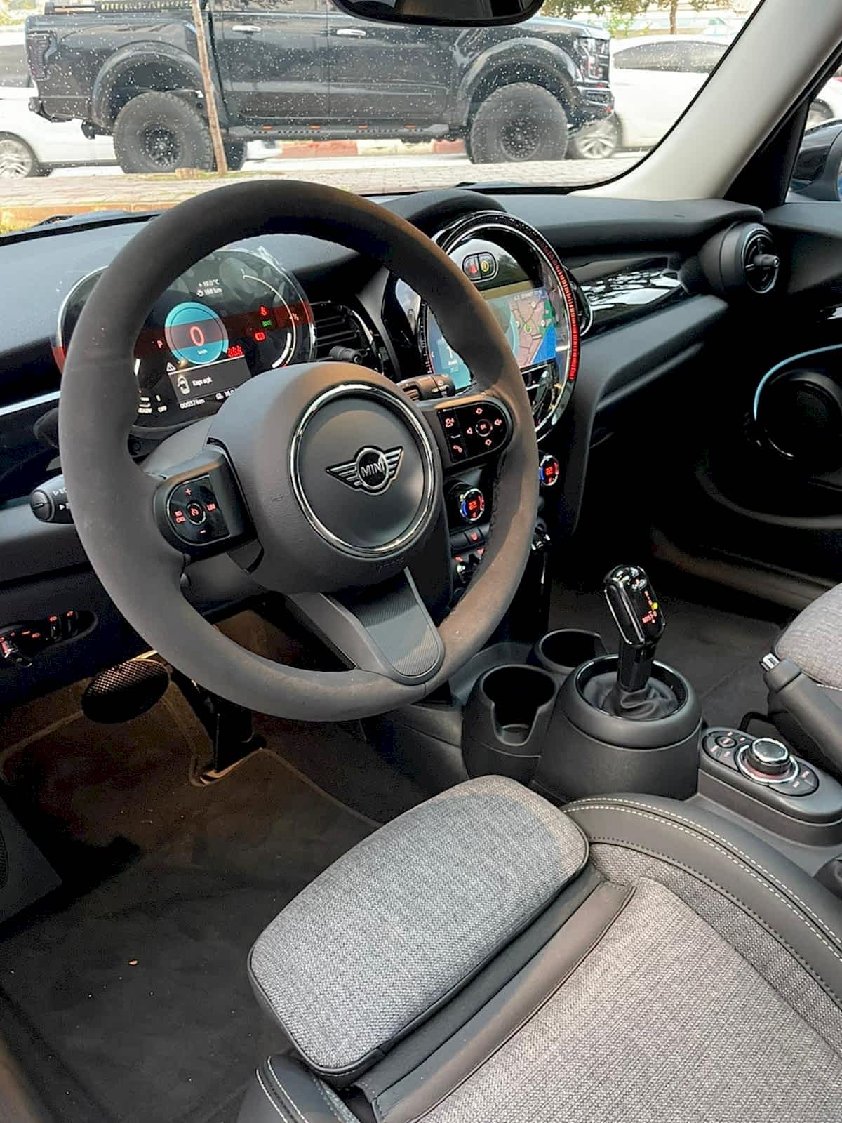 Antalya Kiralık Mini Cooper