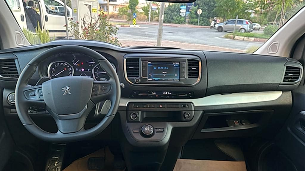 Antalya Kiralık Peugeout Expert